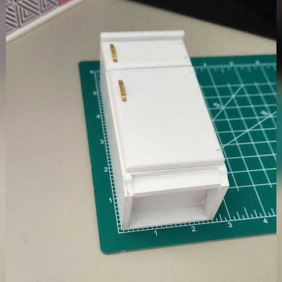 Wooden Doll Fridge - Picture 3 of 6